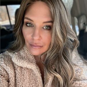 Meet your Posher, Sunshine